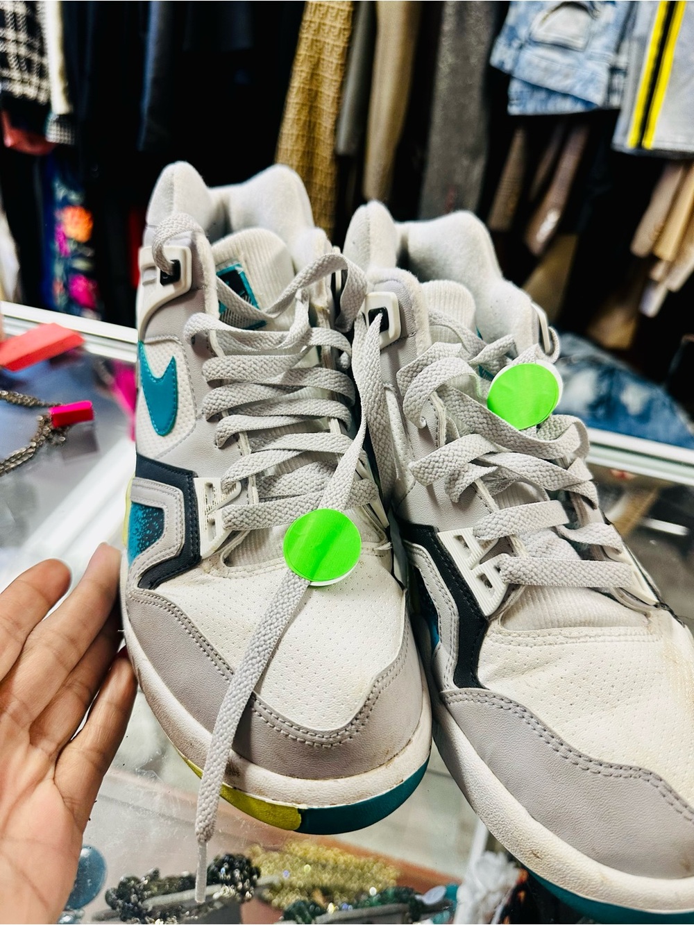 Nike challenge 2 Men’s White Teal Gray Athletic High-Top Sneakers